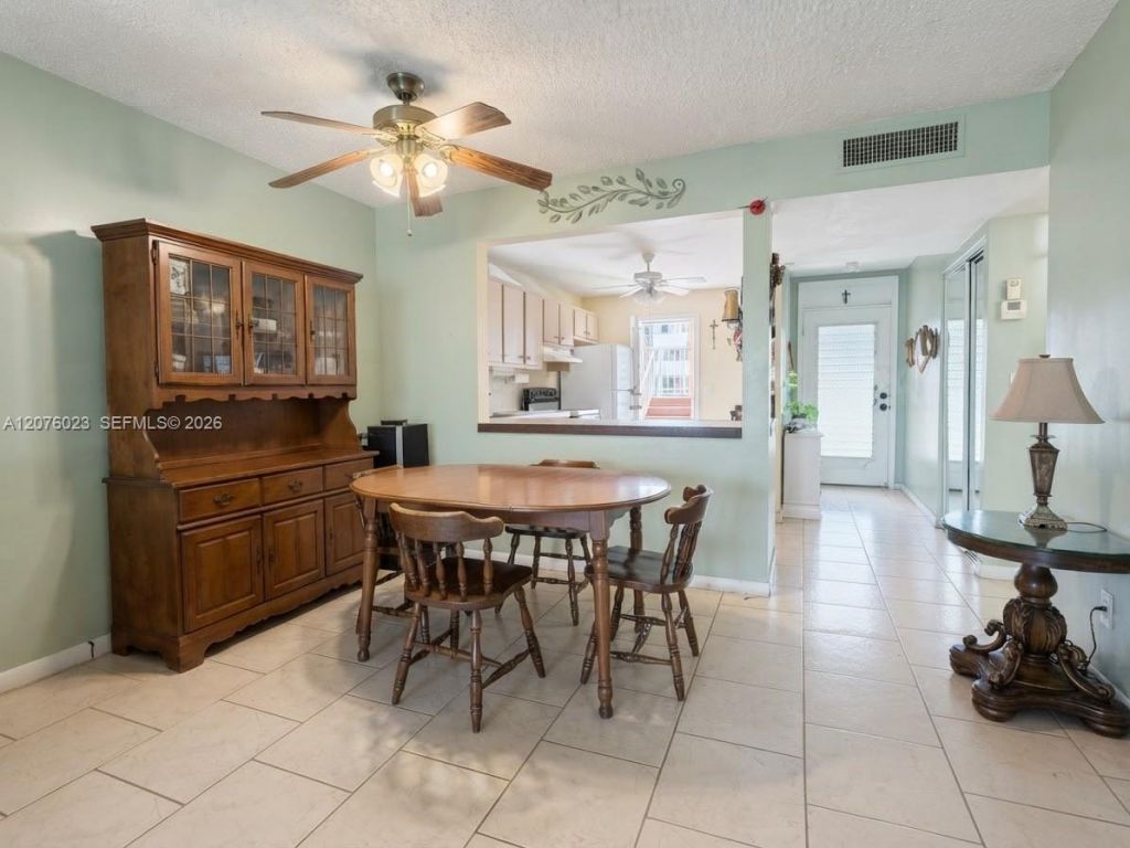 2951 NW 46th Ave, Unit 109, Lauderdale Lakes, FL 33313 Photo
