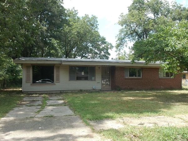 1406 Cheshire Lane, West Memphis, AR 72301