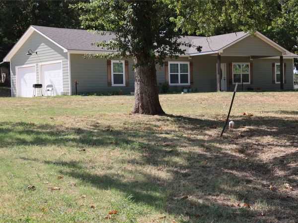 231 S Meadors Avenue, Ada, OK 74820