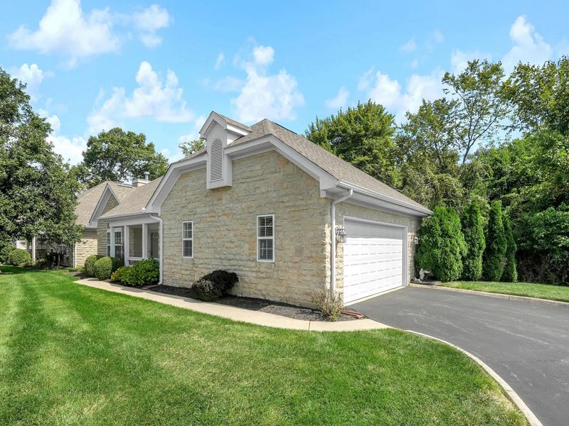 482 Commons Drive, Powell, OH 43065 Photo 7
