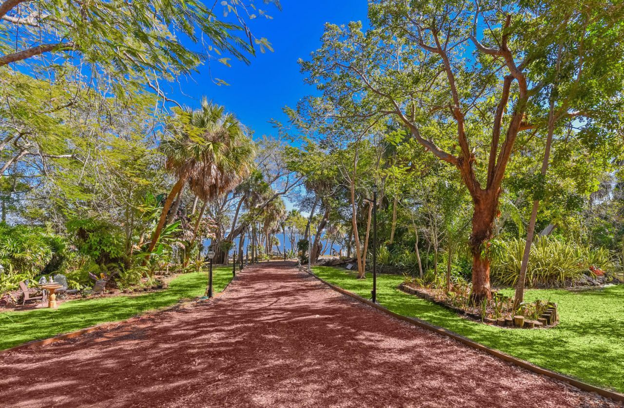8073 S Indian River Drive, Fort Pierce, FL 34982 Photo