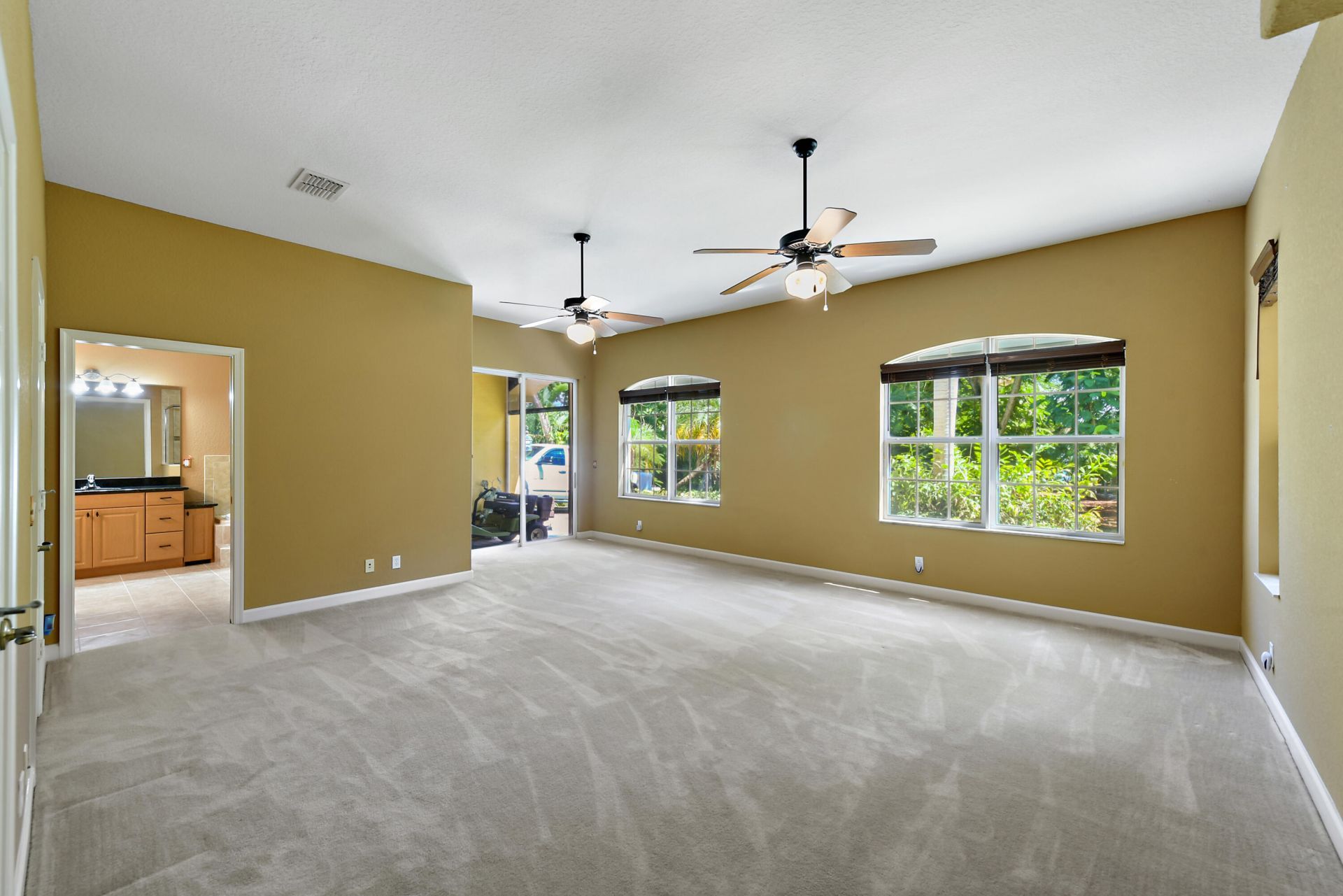 8073 S Indian River Drive, Fort Pierce, FL 34982 Photo
