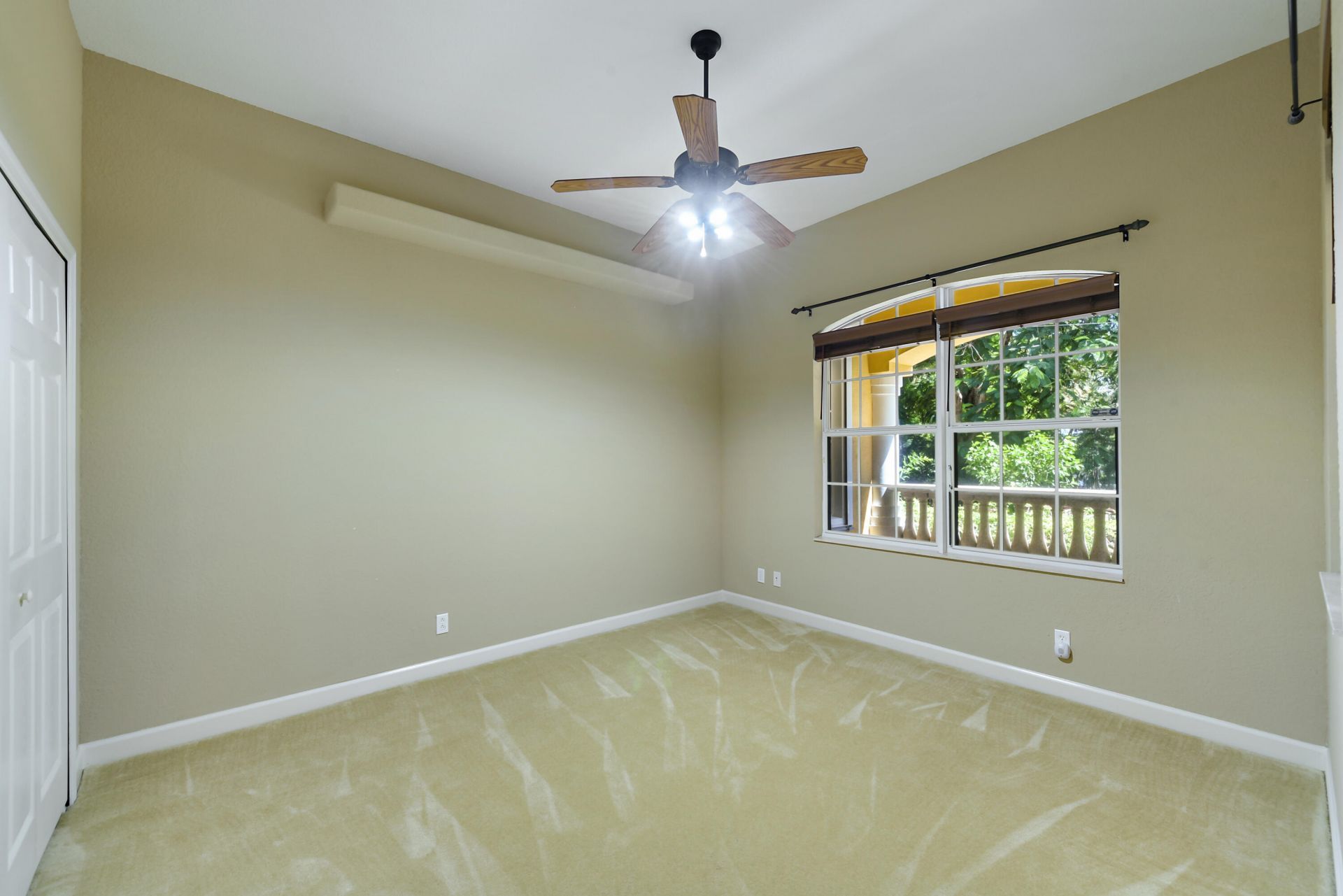 8073 S Indian River Drive, Fort Pierce, FL 34982 Photo