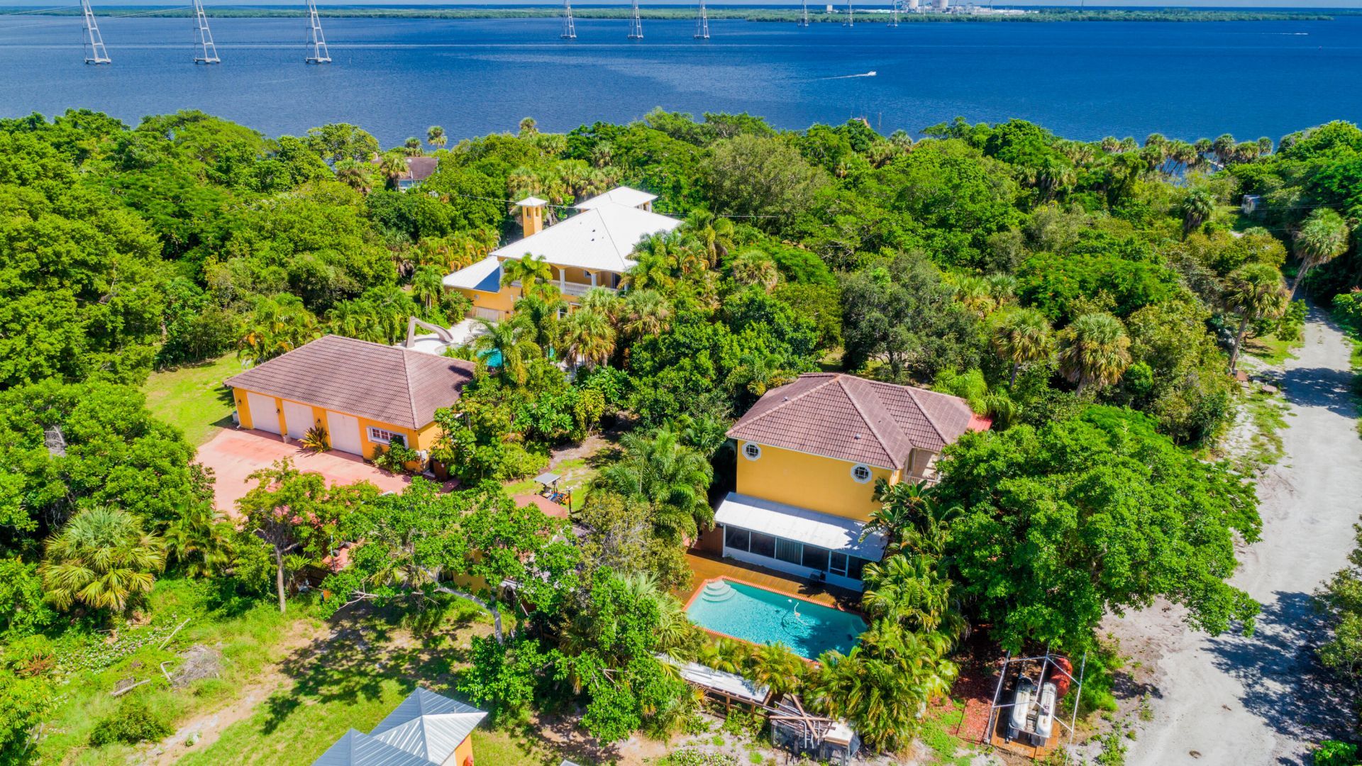 8073 S Indian River Drive, Fort Pierce, FL 34982 Photo