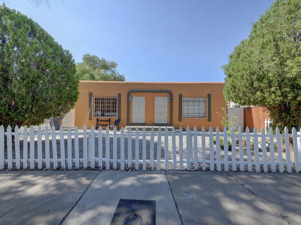 1216 Coal Avenue SW, Albuquerque, NM 87102