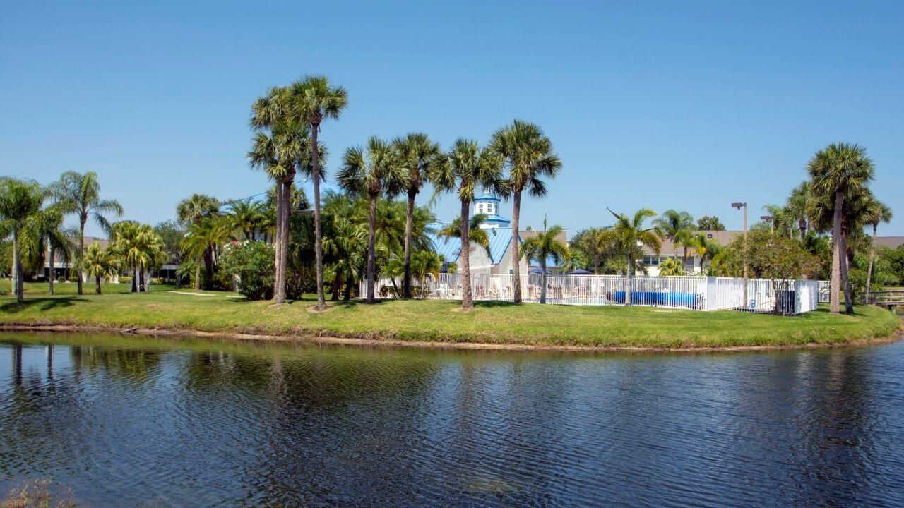 1828 Aynsley Way, Unit 1, Vero Beach, FL 32966 Photo