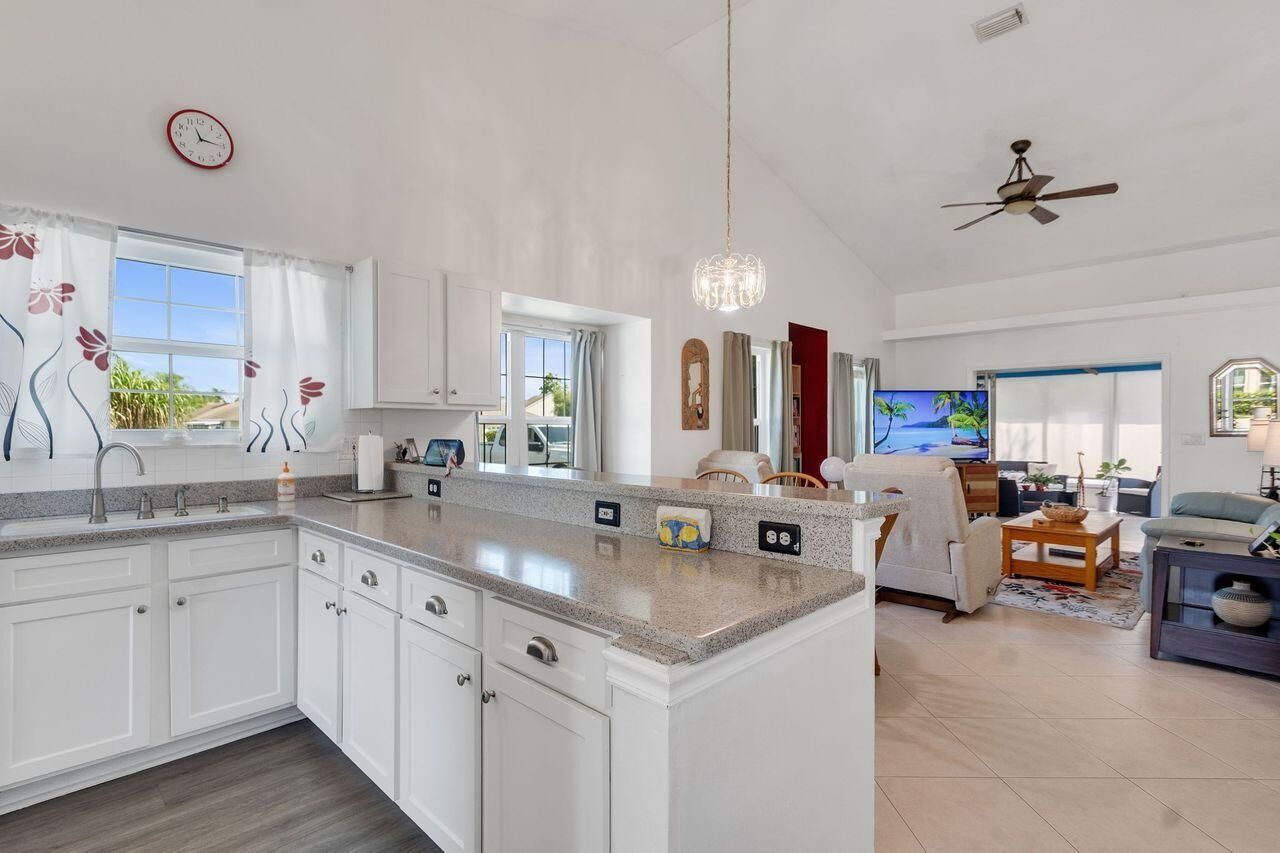 1828 Aynsley Way, Unit 1, Vero Beach, FL 32966 Photo