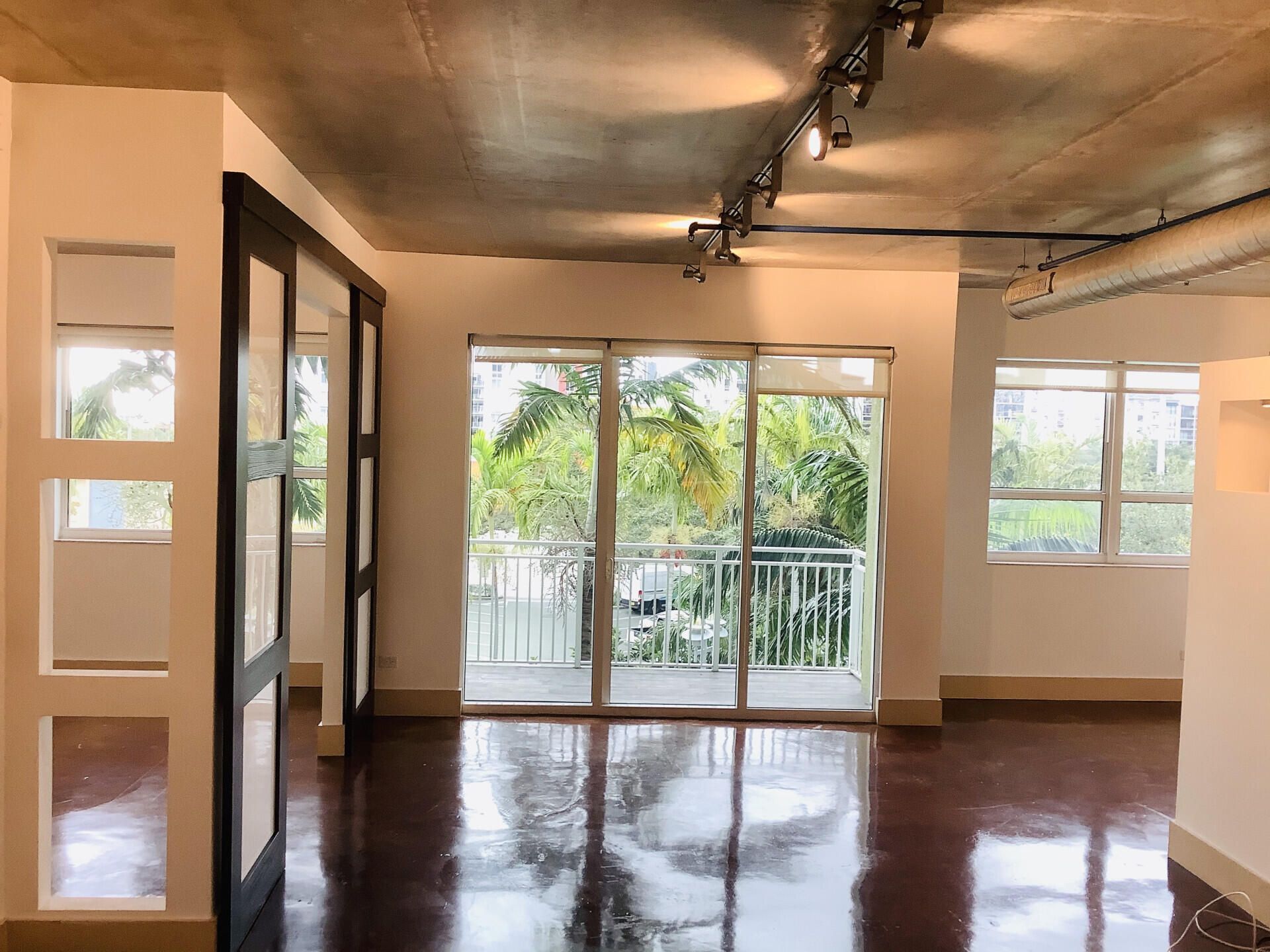 313 NE 2nd Street, Unit 305, Fort Lauderdale, FL 33301 Photo