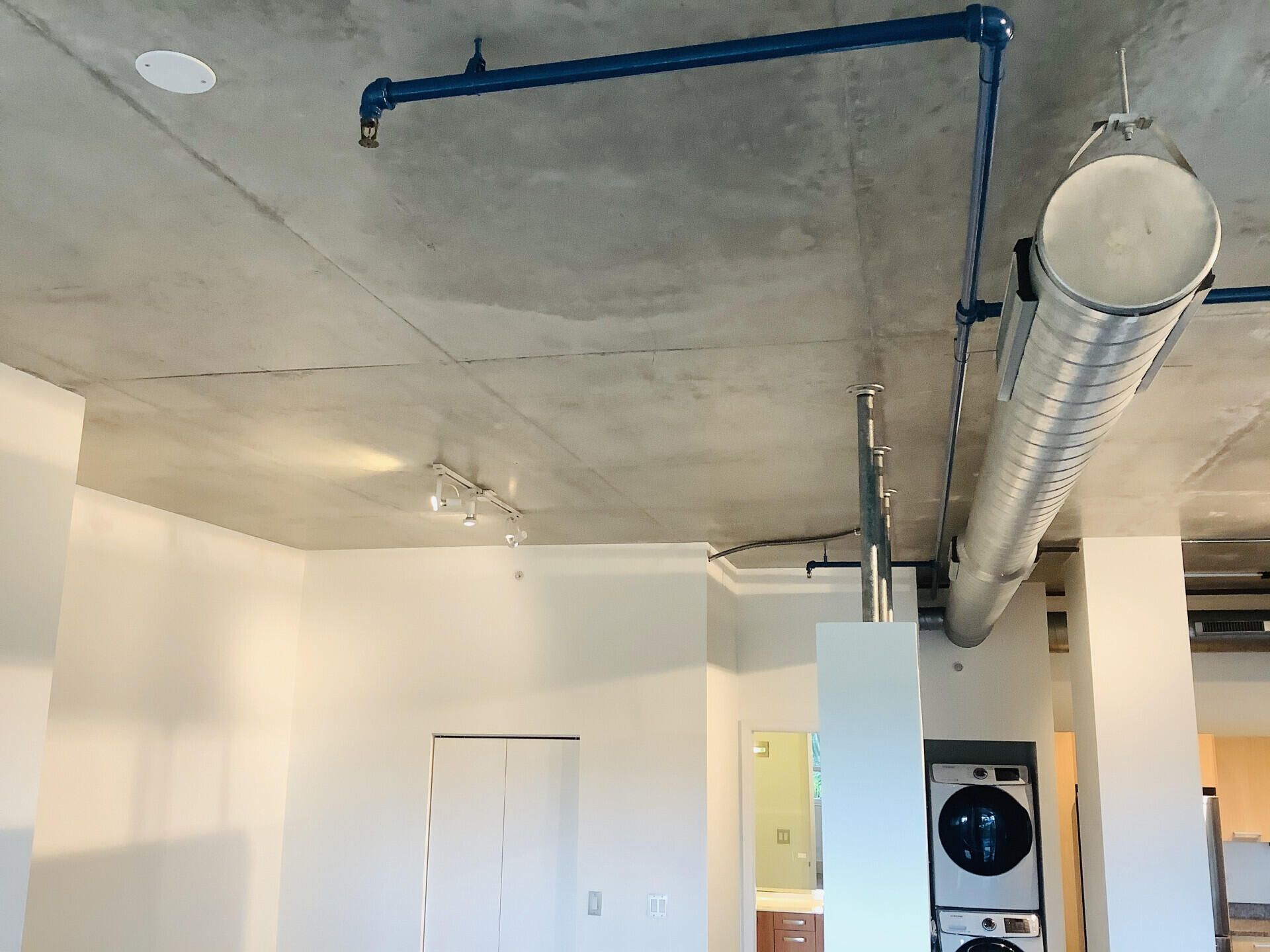 313 NE 2nd Street, Unit 305, Fort Lauderdale, FL 33301 Photo
