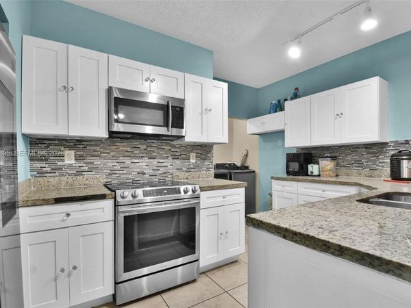 1419 Avon Ln , Unit 216, North Lauderdale, FL 33068