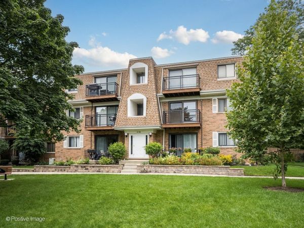 4136 Cove Lane, Unit E, Glenview, IL 60025