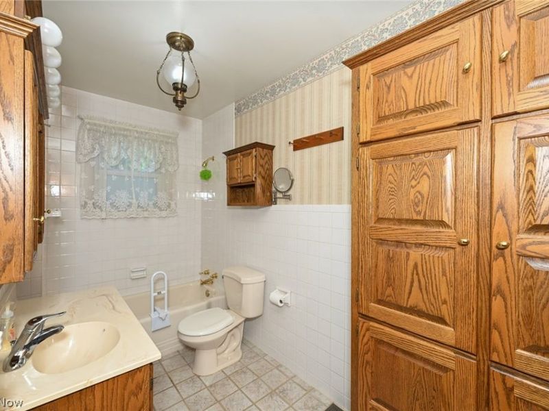 105 Grove Street , Lodi, OH 44254 Photo 12