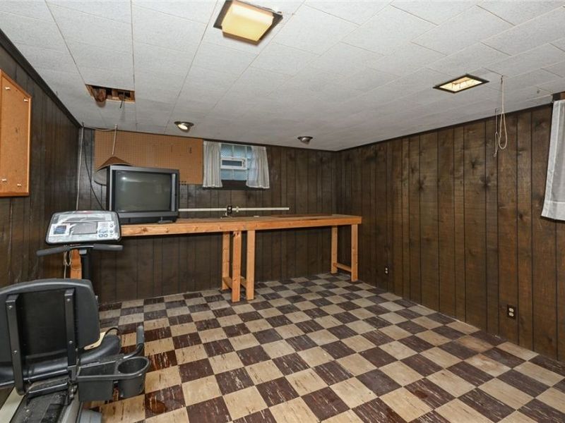 105 Grove Street , Lodi, OH 44254 Photo 16