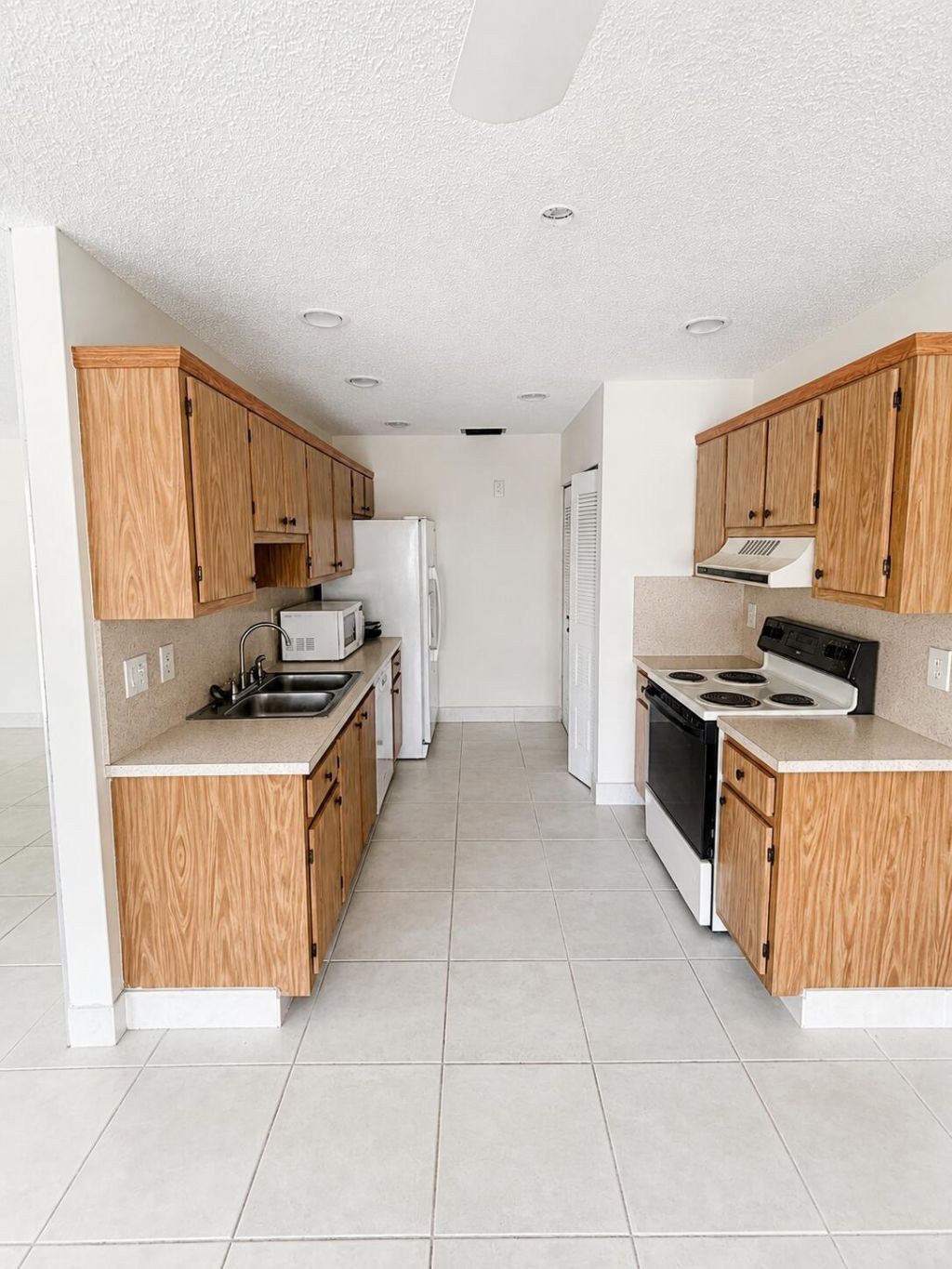 3319 Americo Drive, West Palm Beach, FL 33417 Photo