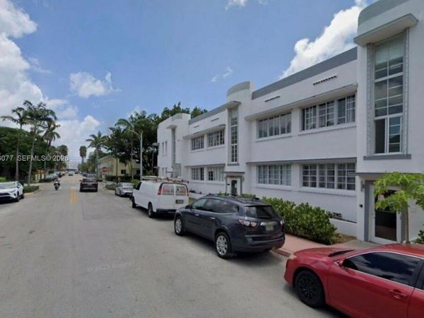 810 7th St , Unit 106, Miami Beach, FL 33139