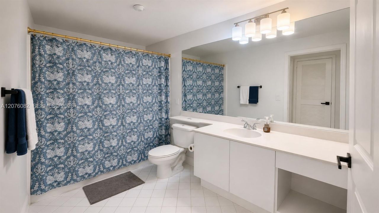 10750 NW 66th St , Unit 413, Doral, FL 33178 Photo