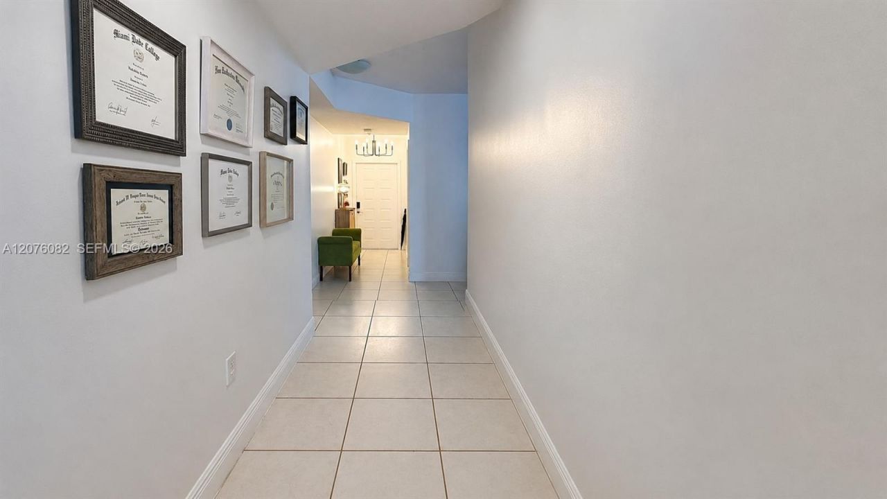 10750 NW 66th St , Unit 413, Doral, FL 33178 Photo