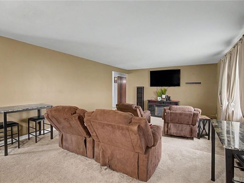 7013 Cologne Place, Huber Heights, OH 45424 Photo 10