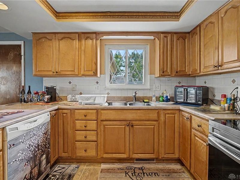 7013 Cologne Place, Huber Heights, OH 45424 Photo 22