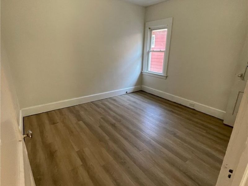 726 E 117th Street, Unit Up, Cleveland, OH 44108 Photo 6