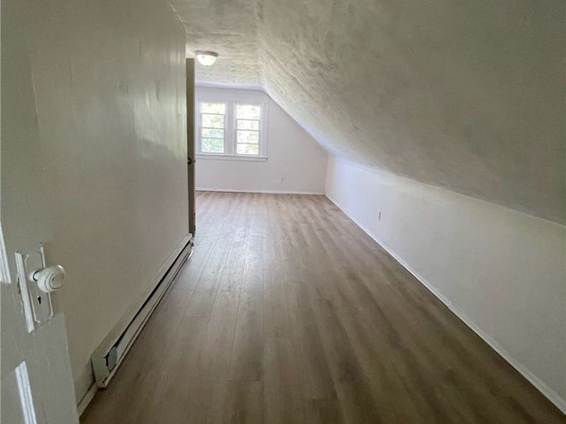 726 E 117th Street, Unit Up, Cleveland, OH 44108 Photo 9
