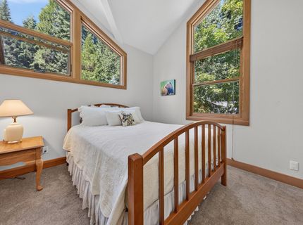 1254 Peninsula Drive, Lake Almanor, CA 96137 Photo