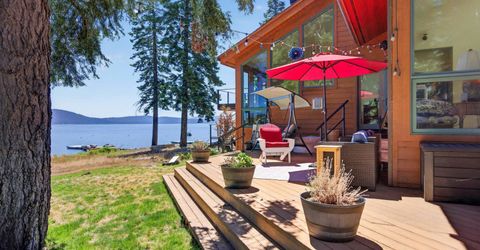 1254 Peninsula Drive, Lake Almanor, CA 96137 Photo