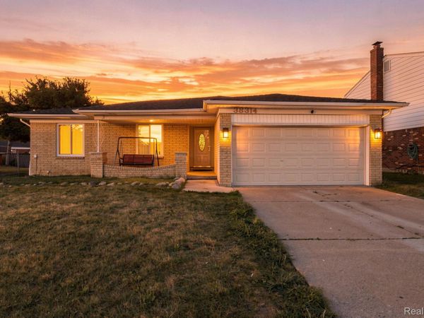 38314 Steede Drive , Sterling Heights, Mi 48310