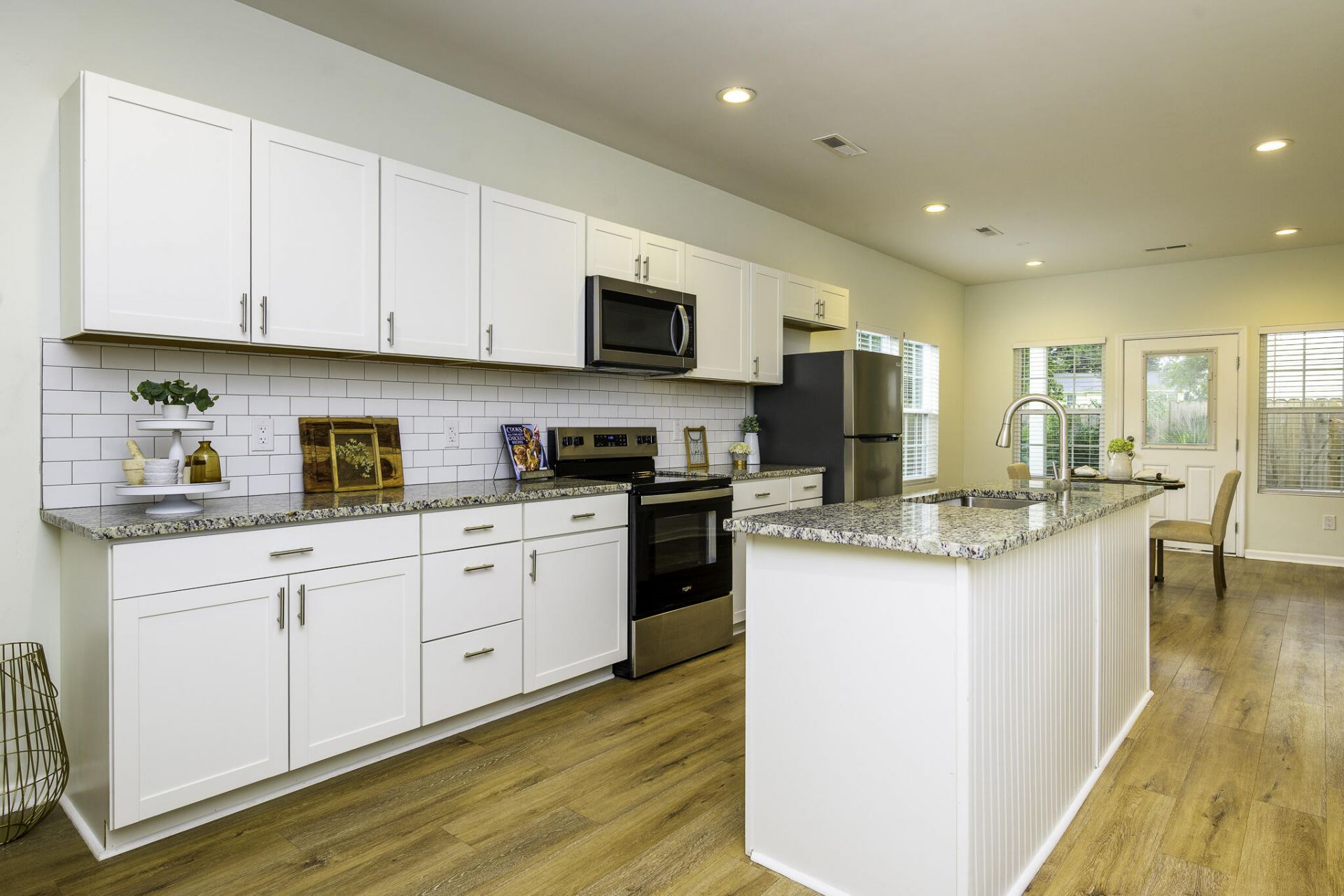 2648 B Leeds Avenue Photo 8