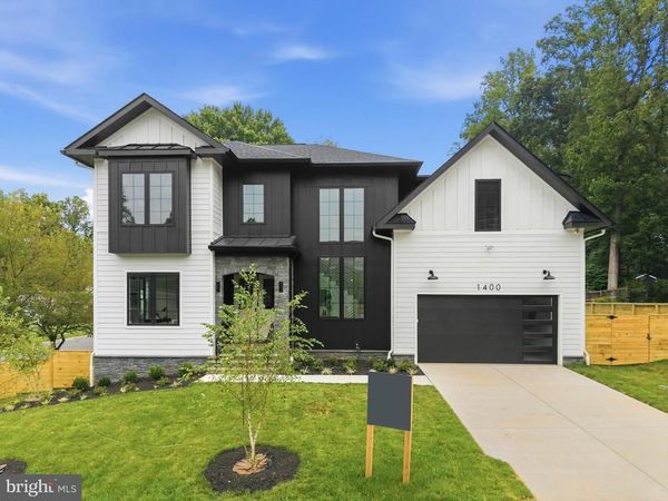 1400 DESALE STREET SW, VIENNA, VA 22180
