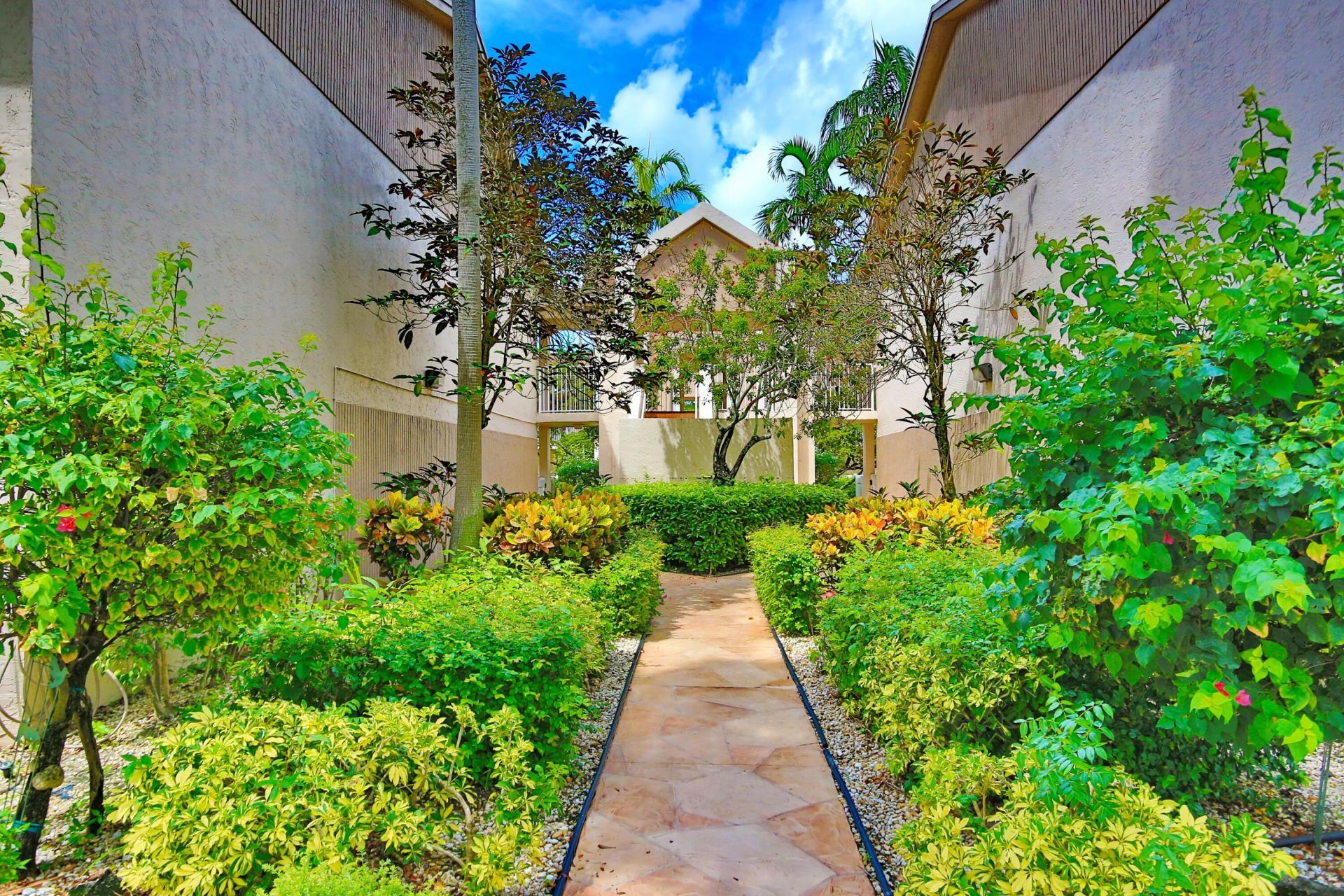 7553 Trent Drive, Unit 211, Tamarac, FL 33321 Photo