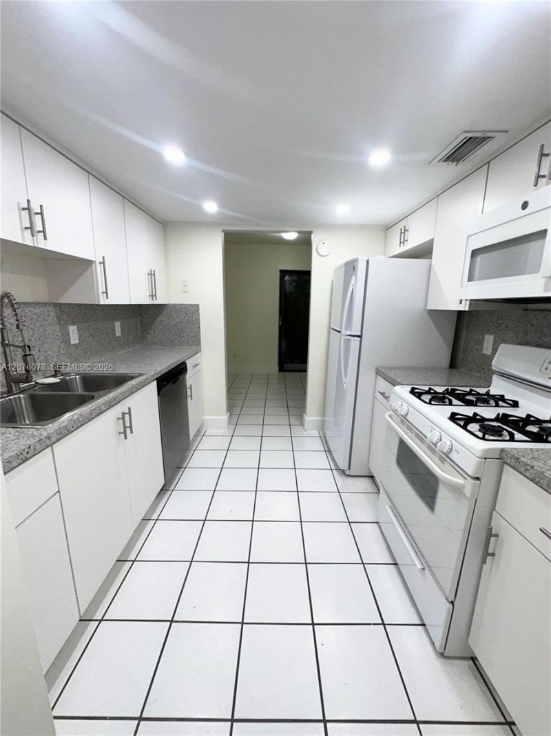 11313 SW 109th Rd , Unit 61-B, Miami, FL 33176 Photo