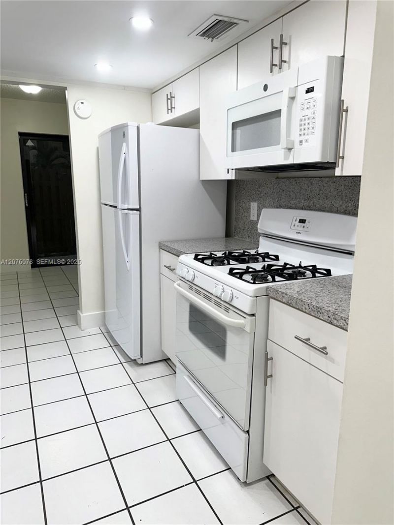 11313 SW 109th Rd , Unit 61-B, Miami, FL 33176 Photo