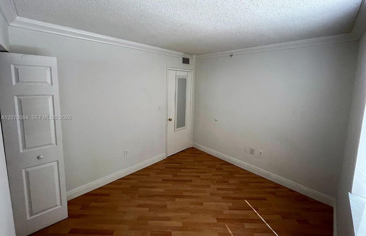 126 SW 17th Rd , Unit 609, Miami, FL 33129 Photo