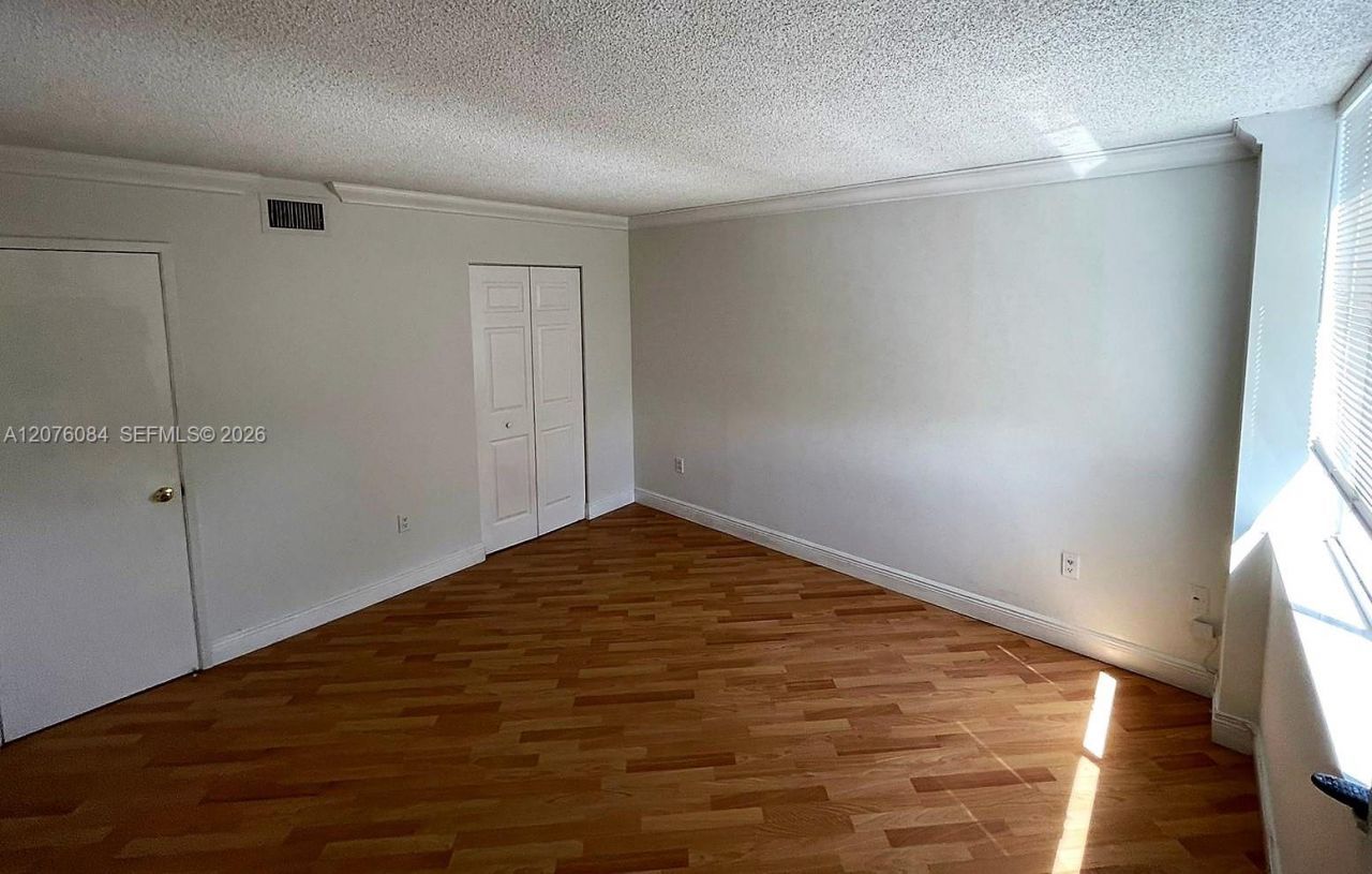 126 SW 17th Rd , Unit 609, Miami, FL 33129 Photo