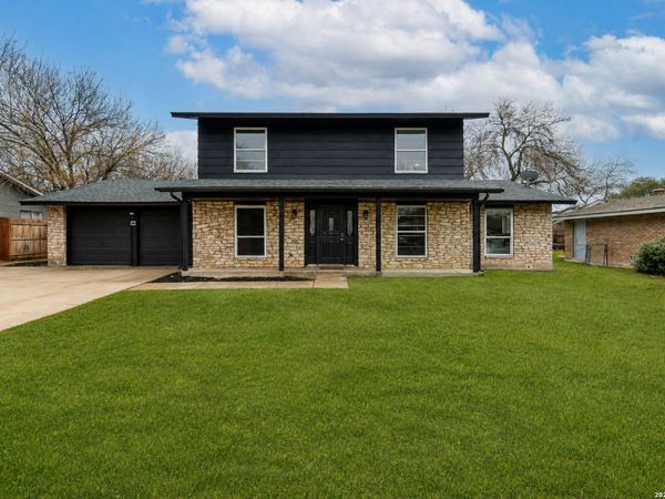 7906 RUSTIC FOREST DR, San Antonio, TX 78239
