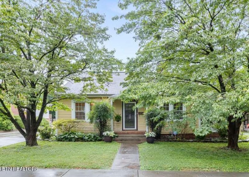 214 Broad St, Sweetwater, TN 37874 Main Photo