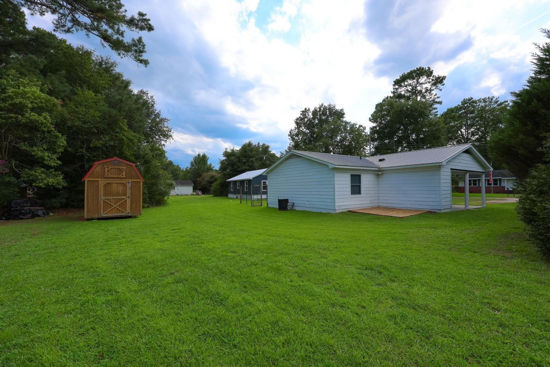 104 S Eaddy St. Photo 18