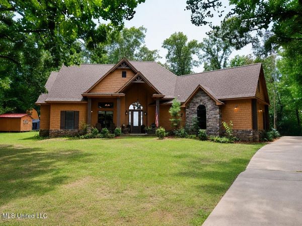 4384 Susan Lane, Hernando, MS 38632