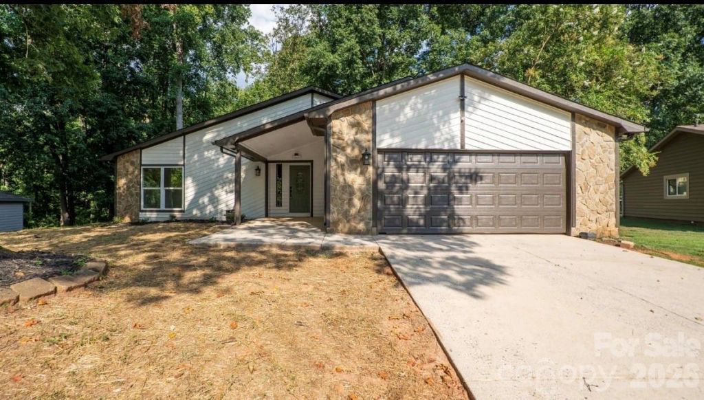 7424 Lawyers Station Drive, Mint Hill, NC 28227 Main Photo