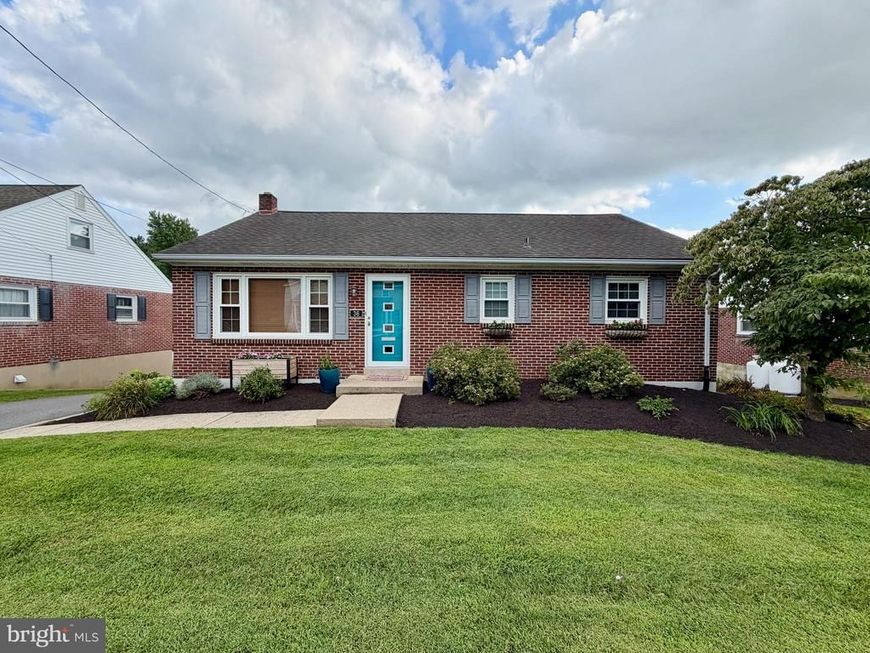 36 W Charlotte Street, Millersville, PA 17551 Main Photo