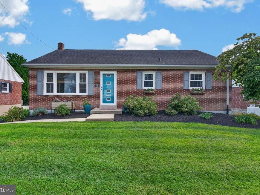 36 W Charlotte Street, Millersville, PA 17551 Main Photo