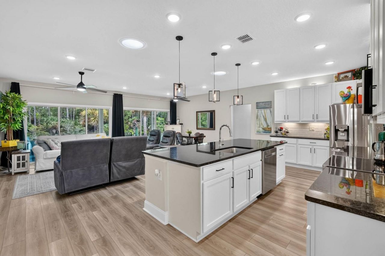 86 Whispering Pine Drive, Palm Coast, FL 32164 Photo