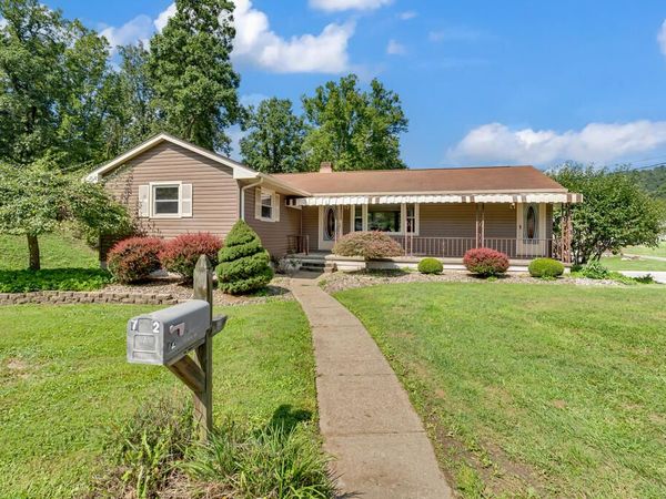 72 Peach Lane, New Martinsville, WV 26155