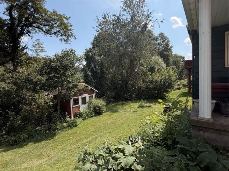 515 W FERNWOOD Drive, Toronto, OH 43964 Photo 3