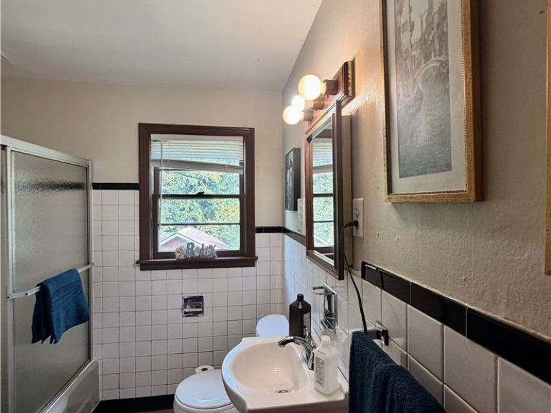 515 W FERNWOOD Drive, Toronto, OH 43964 Photo 9