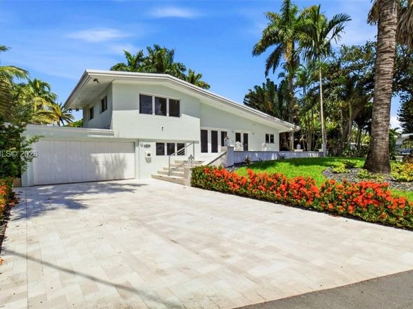 2613 Tortugas Ln , Fort Lauderdale, FL 33312