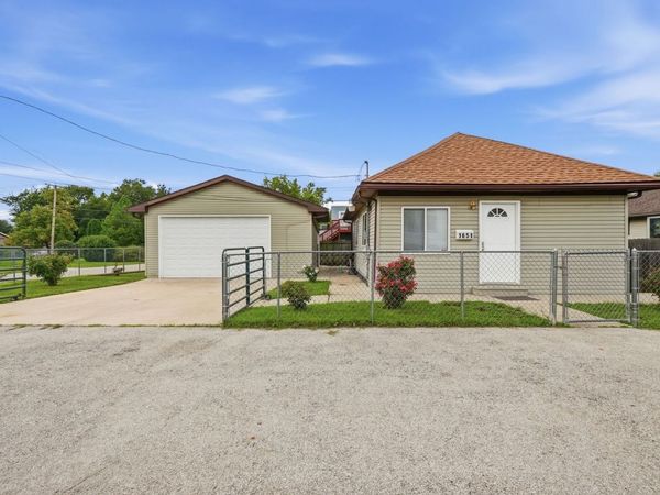 1651 Elgin Avenue , Joliet, IL 60432