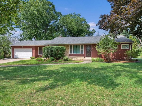 228 W. W Brentwood LANE, Glendale, WI 53217