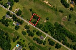 1143 Tennis Lane photo 4